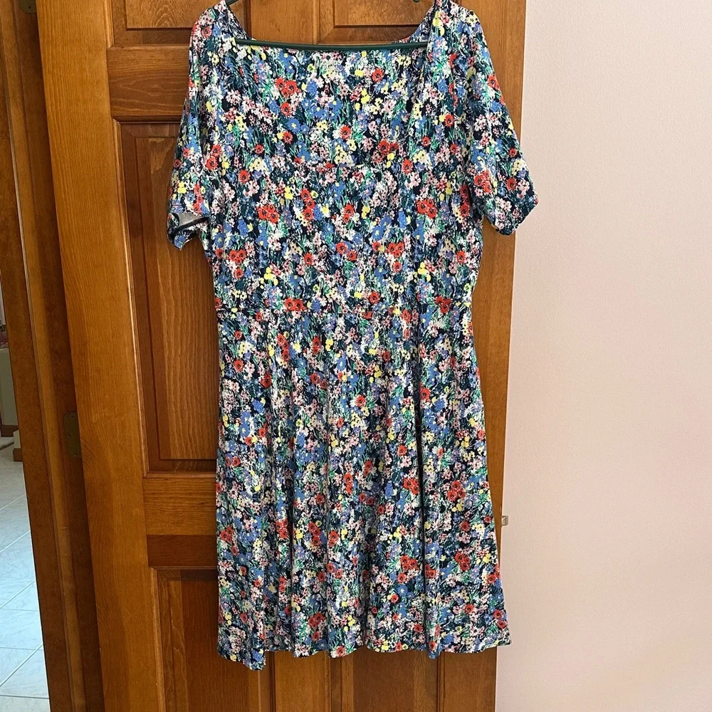 Lands' End Floral Women’s Dress - Blue and Red - Picture 3 of 3